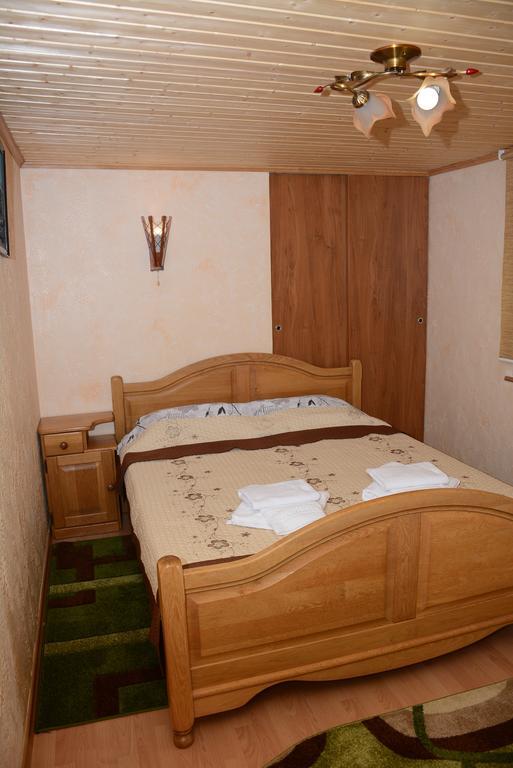 Bazar Motel Chisinau Ngoại thất bức ảnh